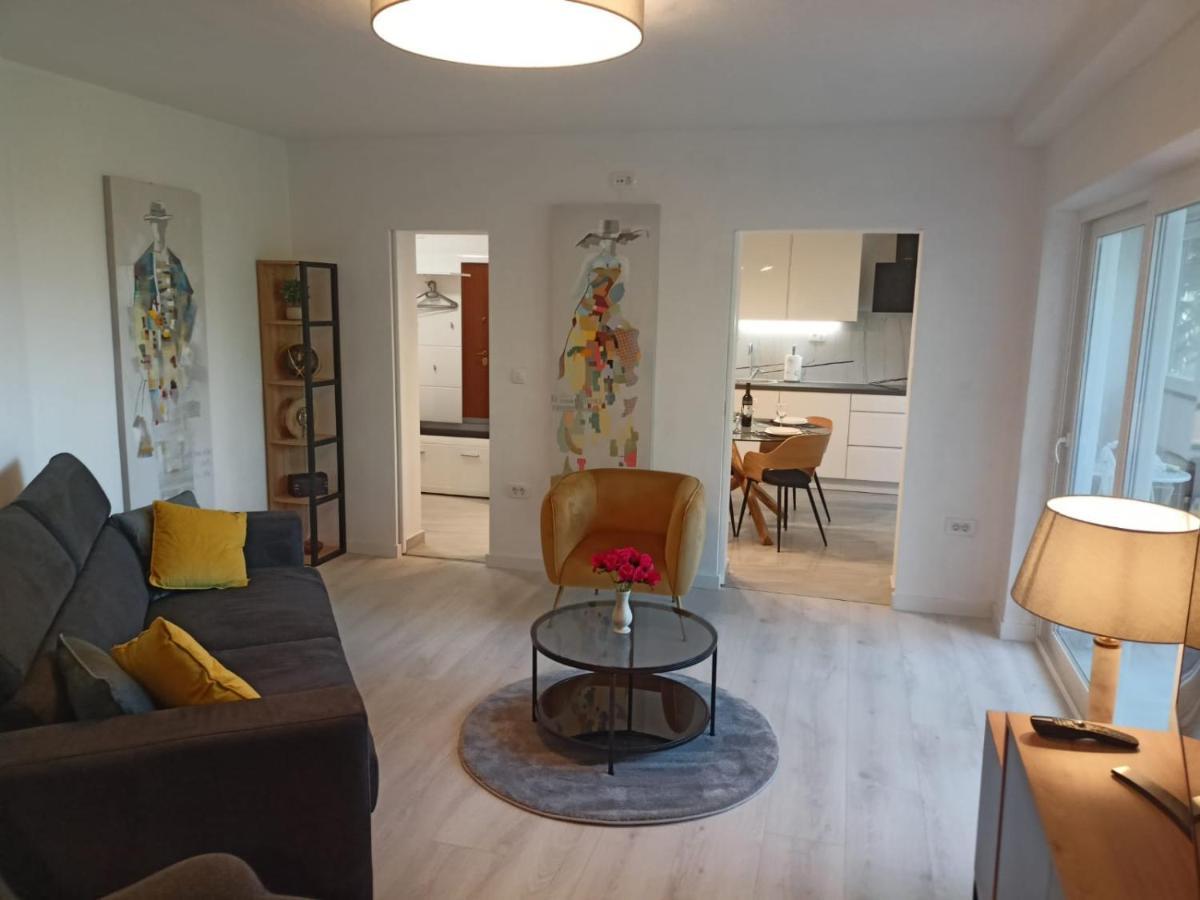 Ferienwohnung Parkside Oasis Split Exterior foto