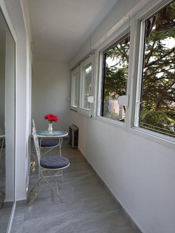 Ferienwohnung Parkside Oasis Split Exterior foto